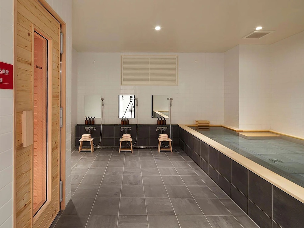 hotel plus hostel tokyo asakusa 1