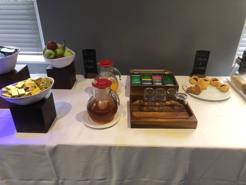 broadfield park hotel