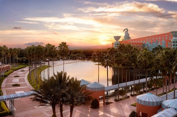 Walt Disney World Dolphin,,4 star