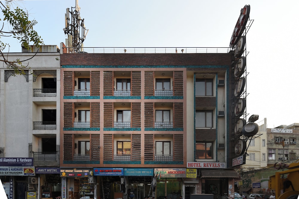 hotel revels by a1rooms