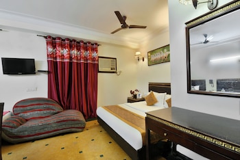 hotel revels by a1rooms