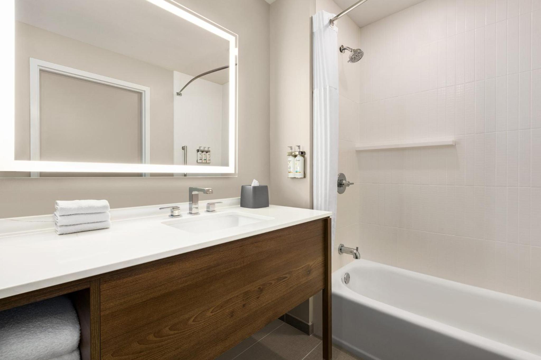 staybridge suites rockford by ihg