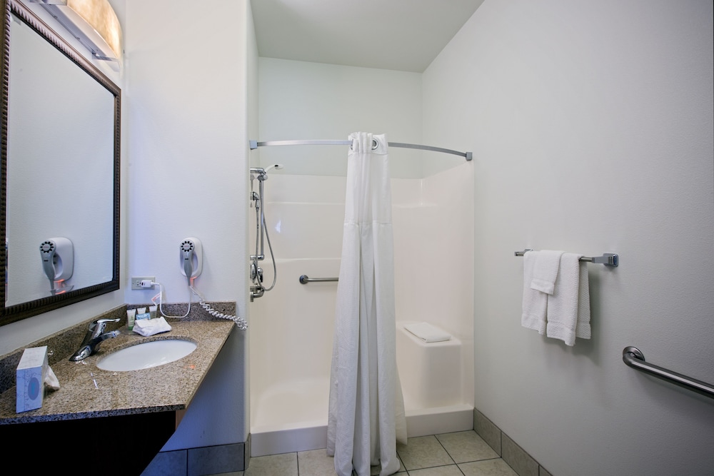 staybridge suites rockford by ihg