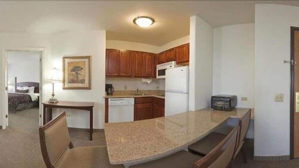 staybridge suites rockford by ihg