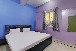 Hotel Sarkar & Marriage Hall,,2 star