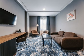 hotel splendid tbilisi