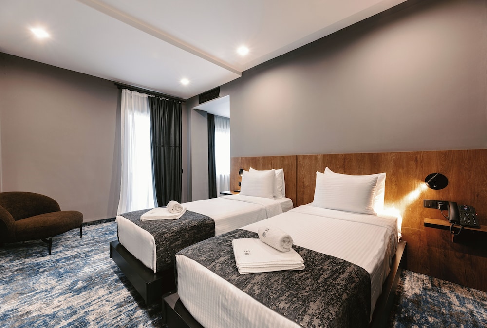 hotel splendid tbilisi