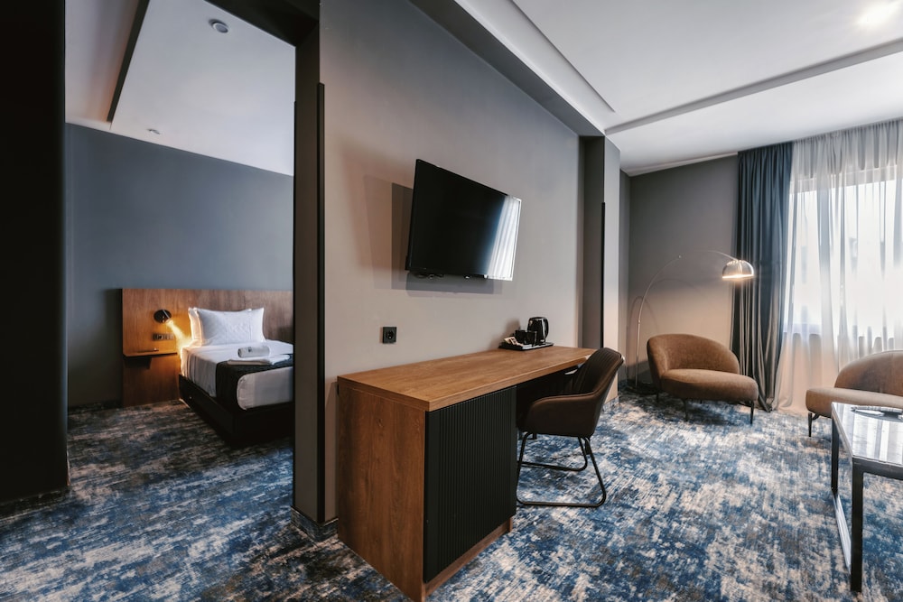 hotel splendid tbilisi