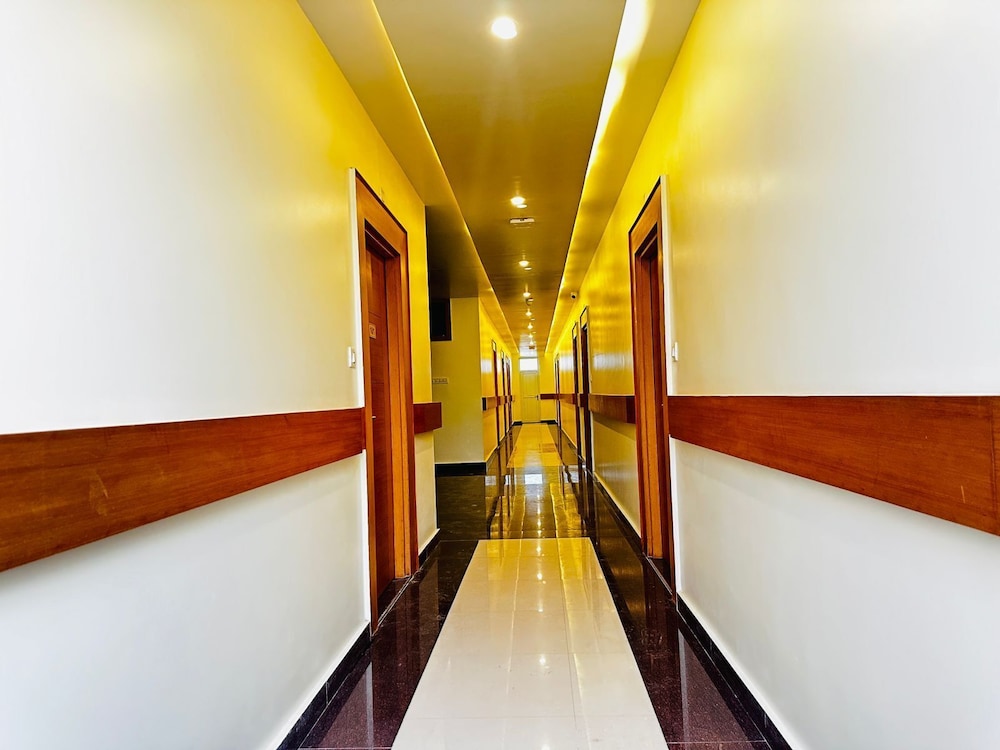 hotel ultra international