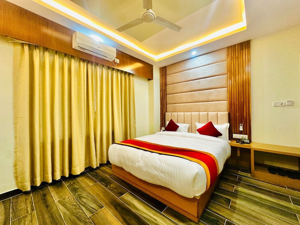 hotel ultra international