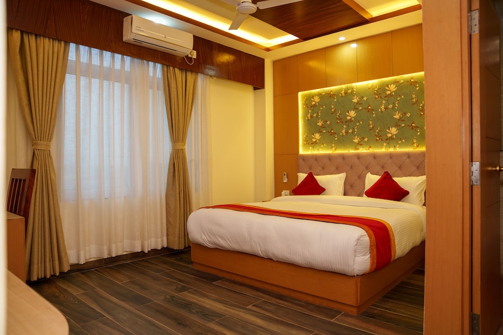 hotel ultra international