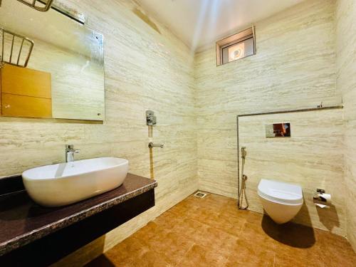 hotel ultra international