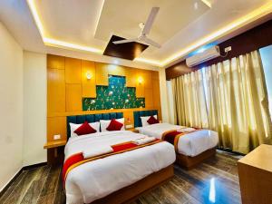 hotel ultra international