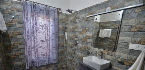 uttarakhand resort