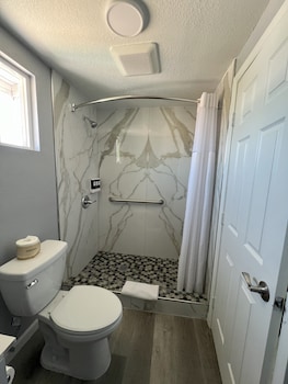 sea garden inn