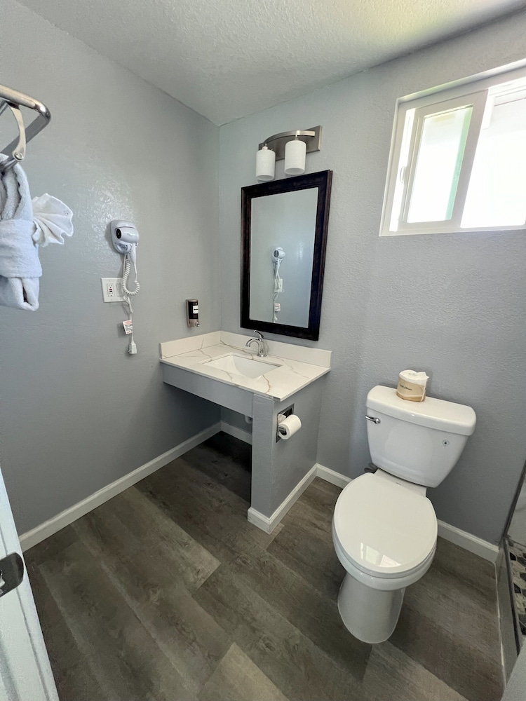 sea garden inn