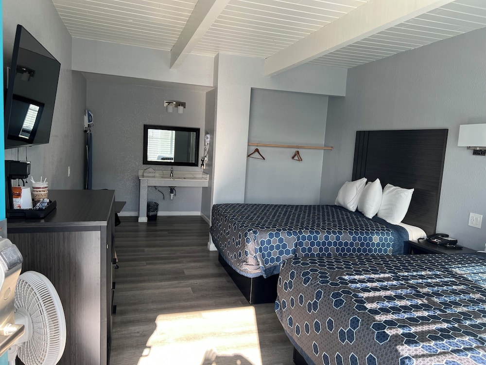 sea garden inn