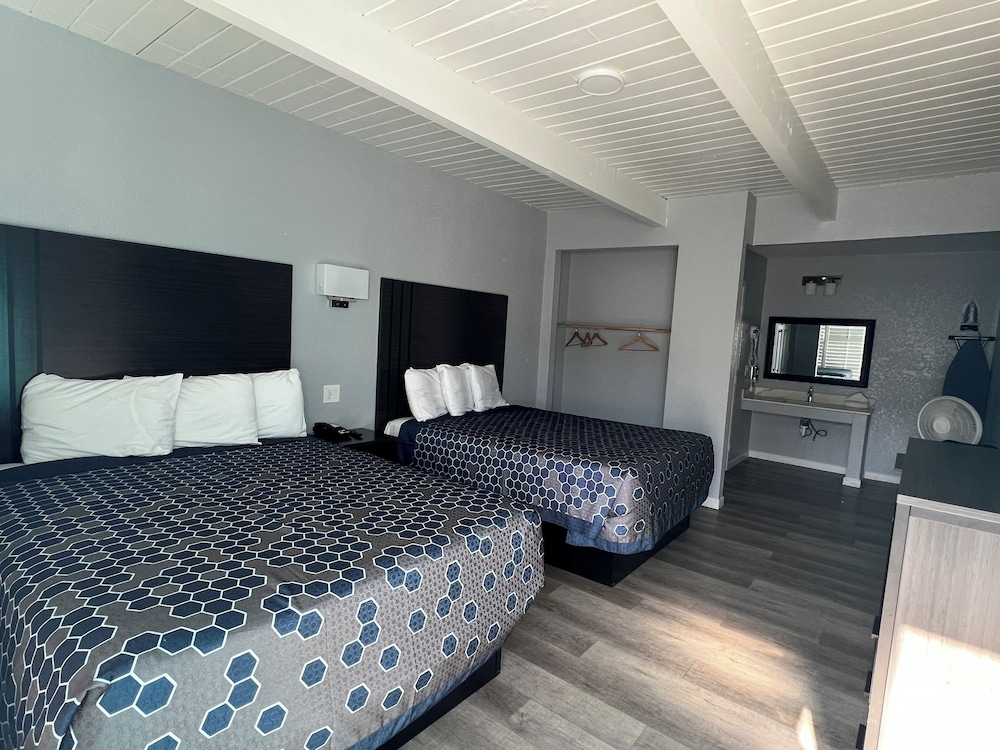 sea garden inn