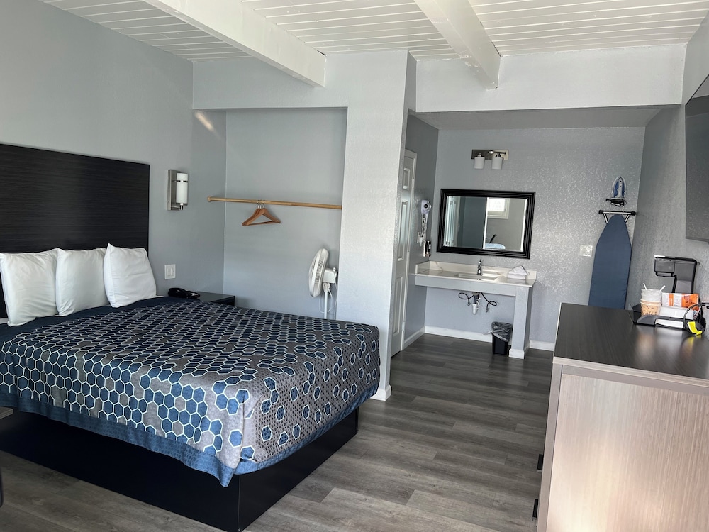sea garden inn