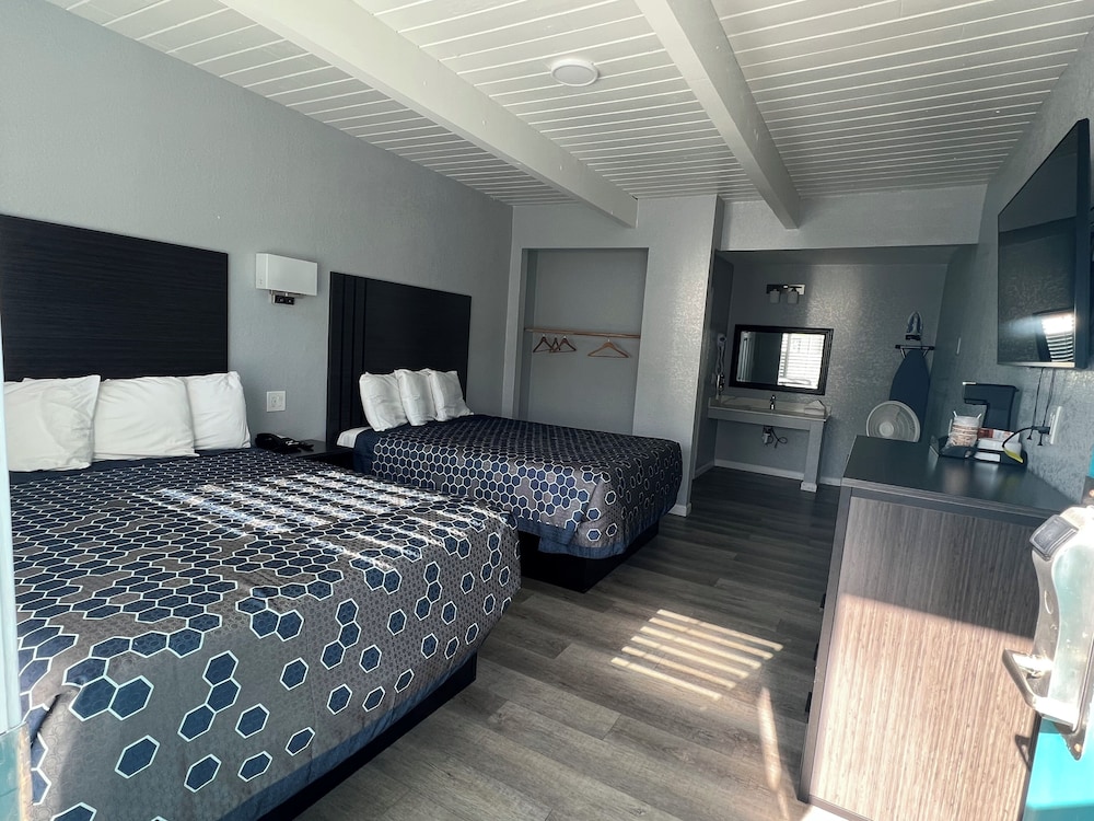 sea garden inn