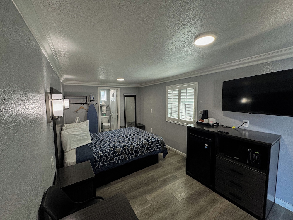 sea garden inn