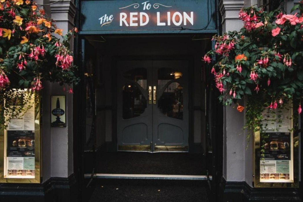 the red lion hotel