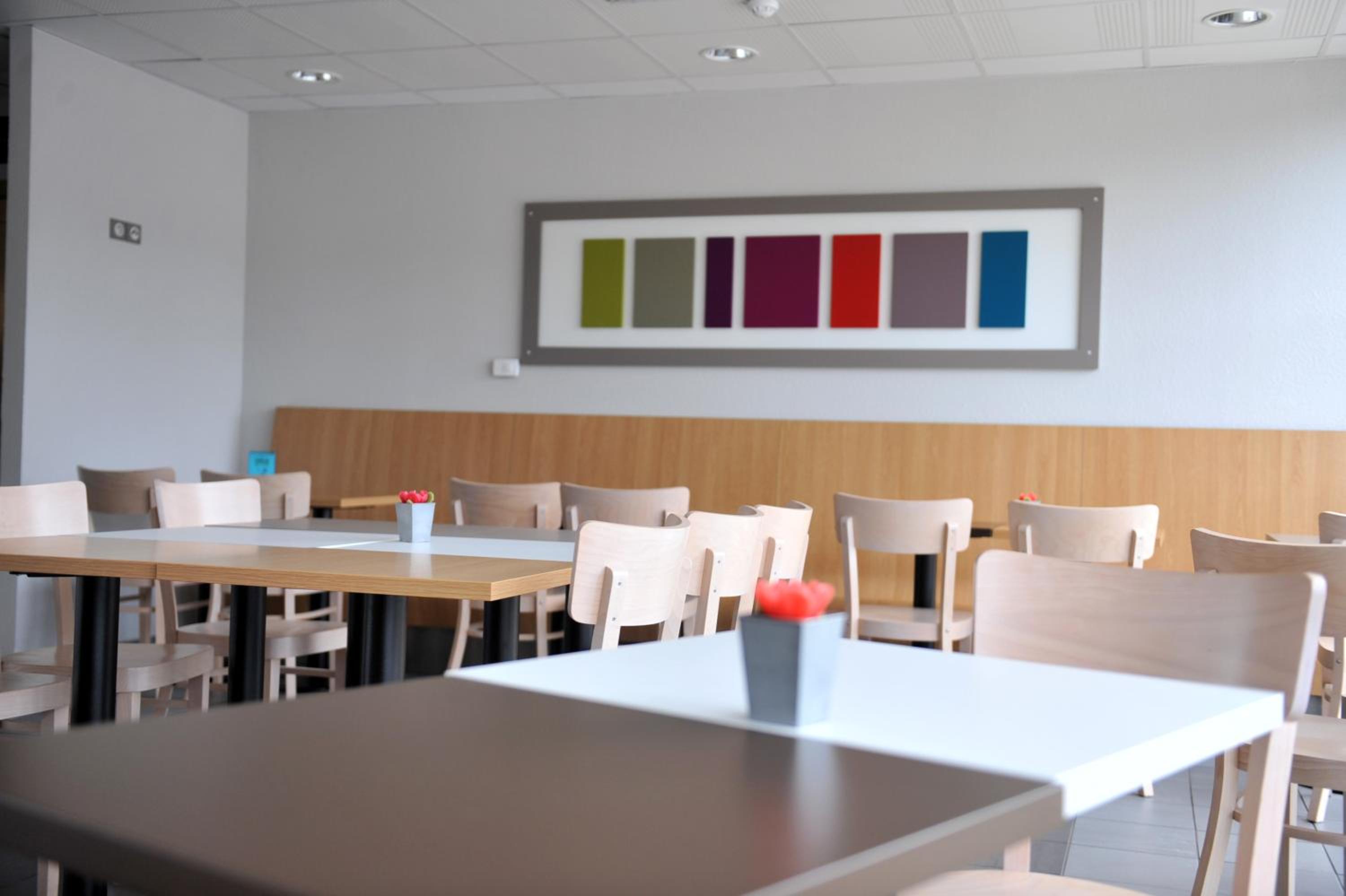 B&B Hotel Le Puy-En-Velay,,2 star