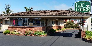 lone oak lodge