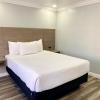 lone oak lodge