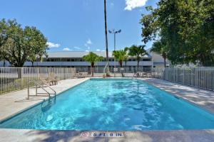 studio 6 jacksonville fl baymeadows