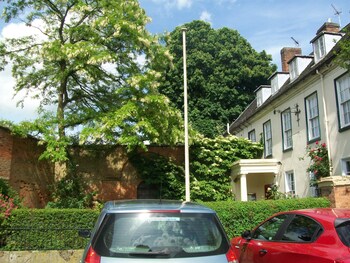 chapel house restaurant with rooms