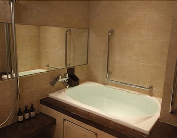 hotel de yama hakone lake side