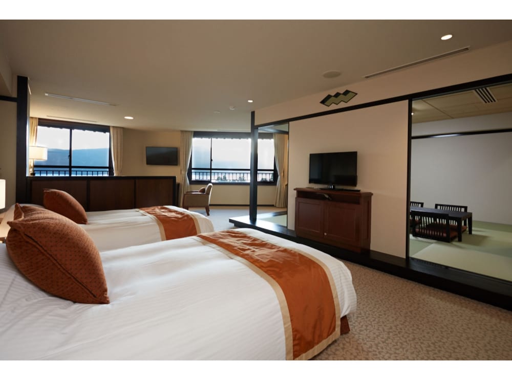 hotel de yama hakone lake side