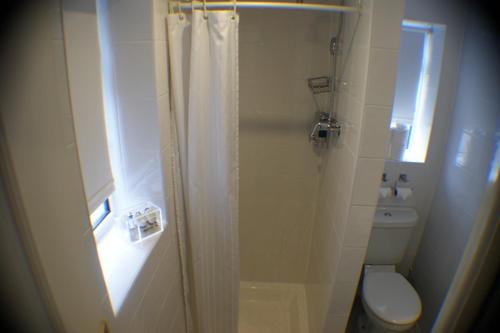 clifton court metro hotel