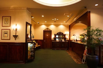 dukes hotel nakasu
