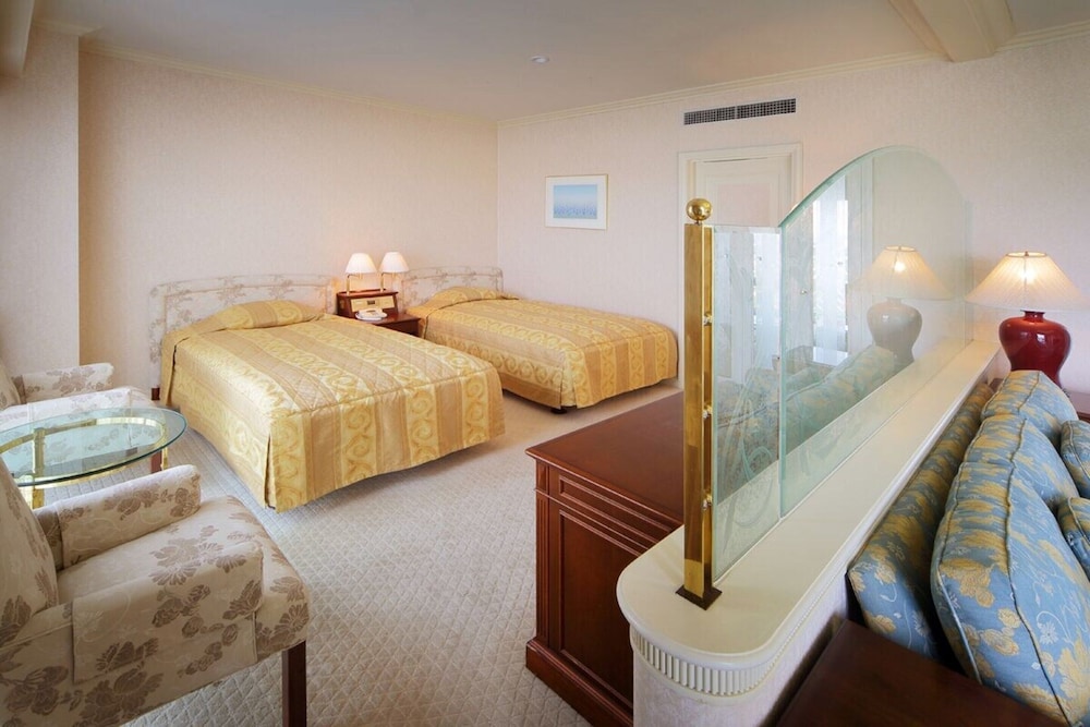hotel springs makuhari