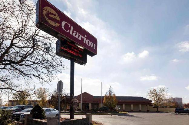 clarion hotel detroit metro airport