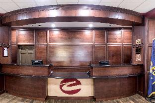 clarion hotel detroit metro airport