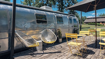 hutton brickyards riverfront hotel venue