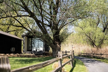 hutton brickyards riverfront hotel venue