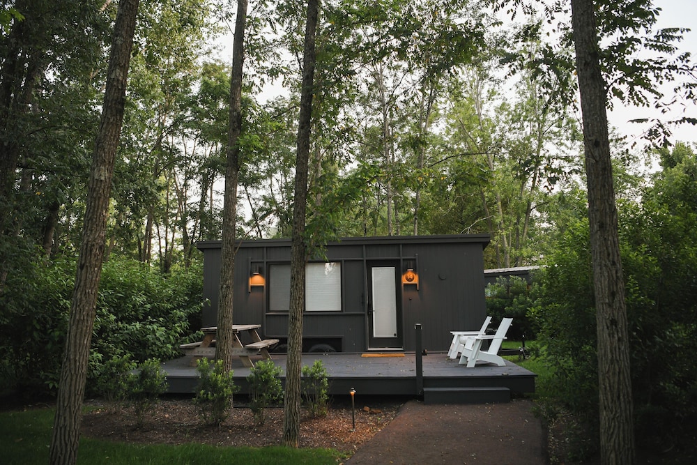 hutton brickyards riverfront hotel venue