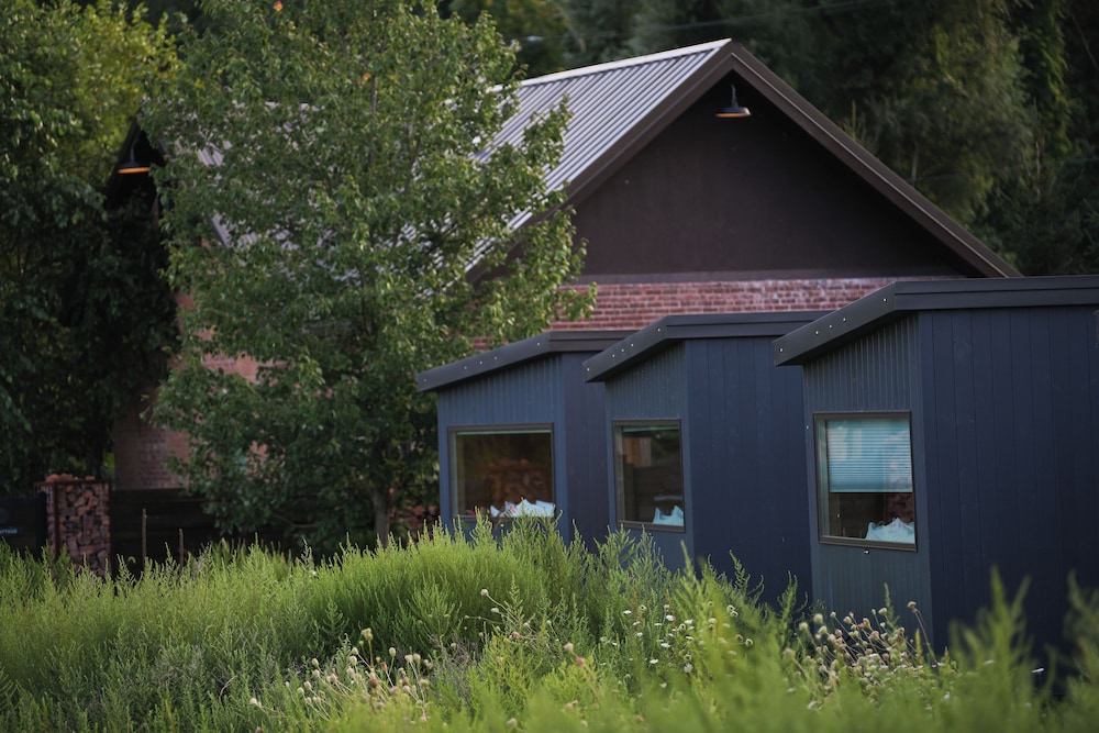 hutton brickyards riverfront hotel venue