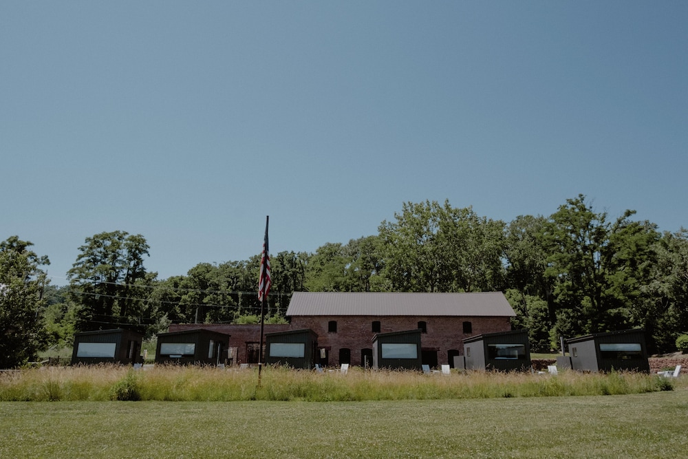 hutton brickyards riverfront hotel venue