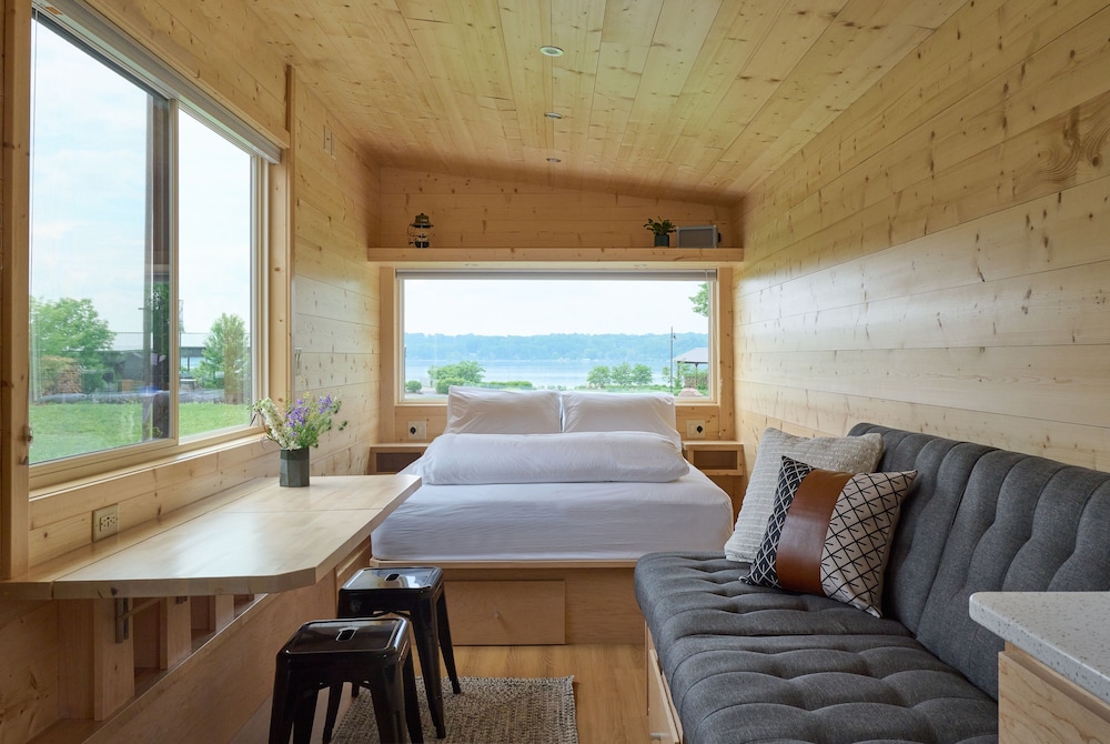 hutton brickyards riverfront hotel venue