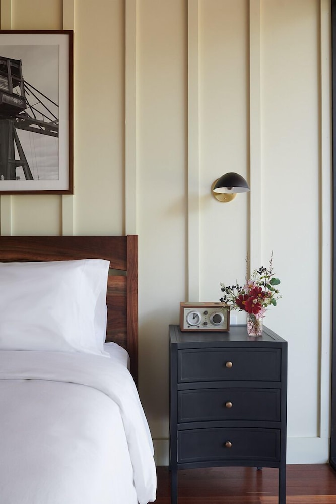 hutton brickyards riverfront hotel venue