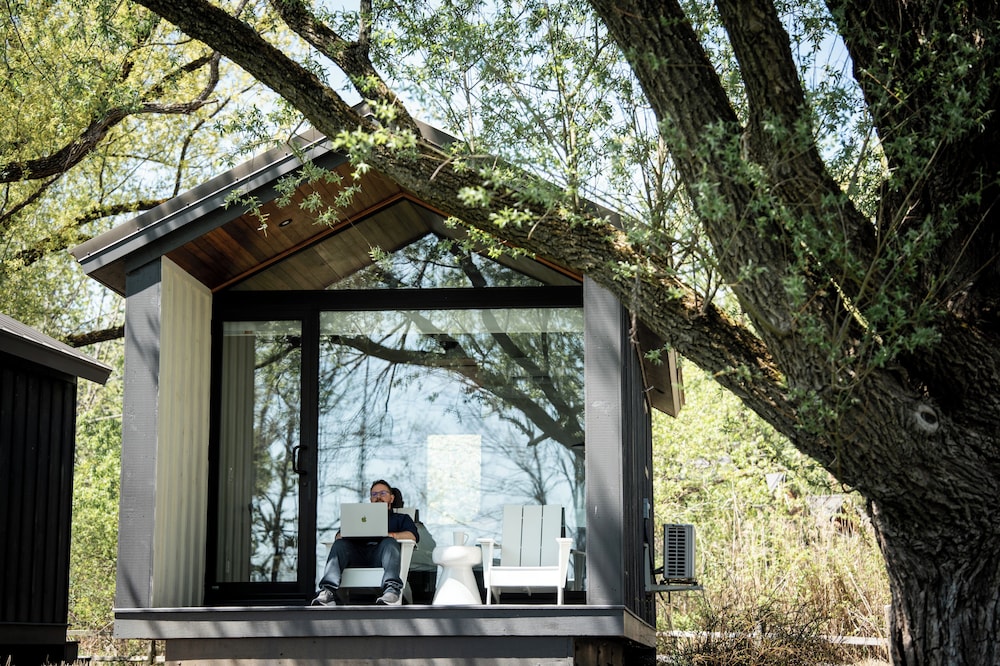 hutton brickyards riverfront hotel venue