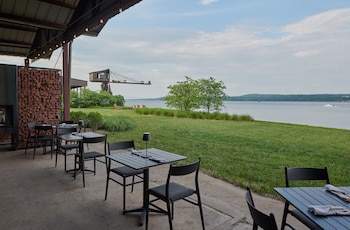 hutton brickyards riverfront hotel venue