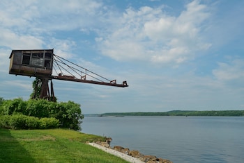 hutton brickyards riverfront hotel venue