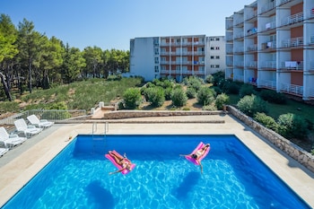 hvar