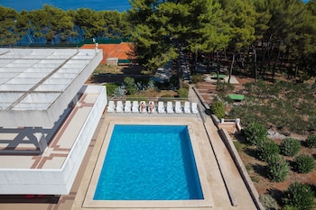 hvar